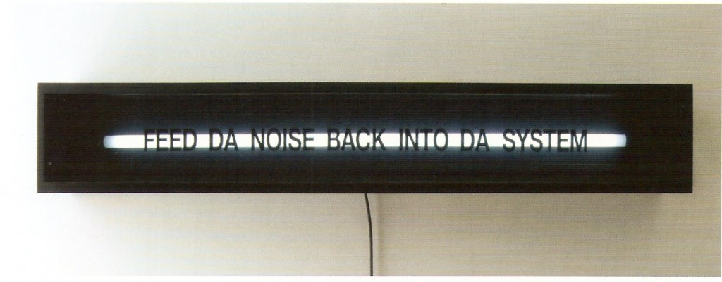 MDF, Lâmpada Fluorescente, acrílico, interruptor de pressão
20x170x25cm