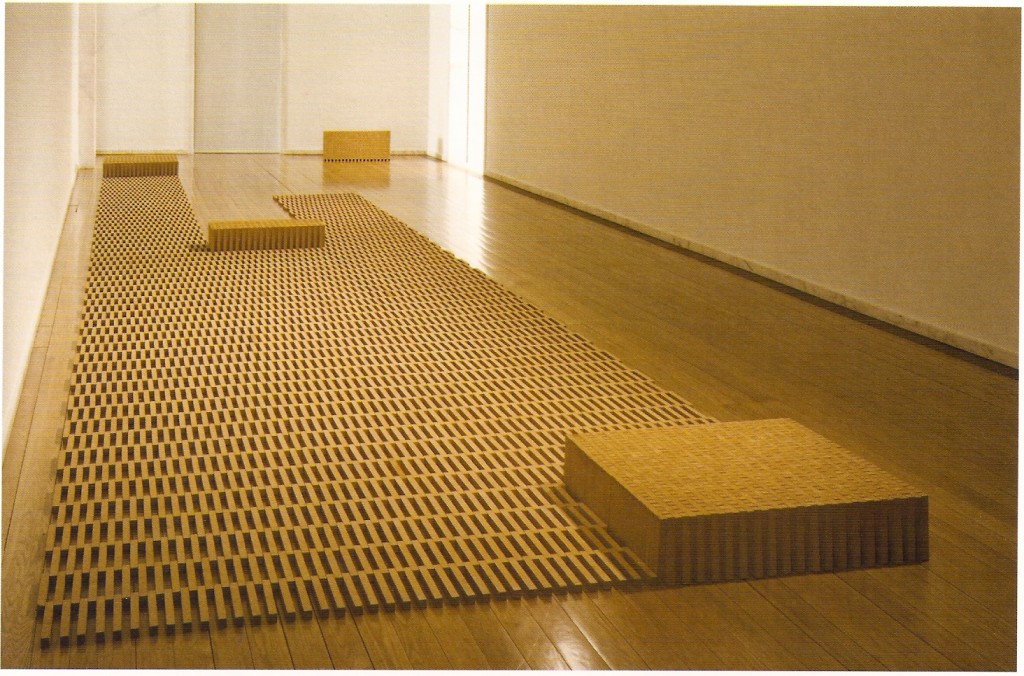 Cortiça e ferro galvanizado,
Dimensões variáveis