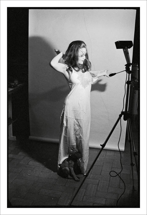 Todas as imagens são impressões a jato de tinta. As dimensões das imagens variam entre 18,8 e 29 cm (altura) e 19,2 e 29 cm (largura)