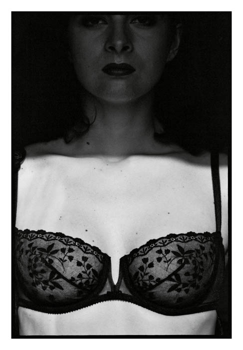 Todas as imagens são impressões a jato de tinta. As dimensões das imagens variam entre 18,8 e 29 cm (altura) e 19,2 e 29 cm (largura)