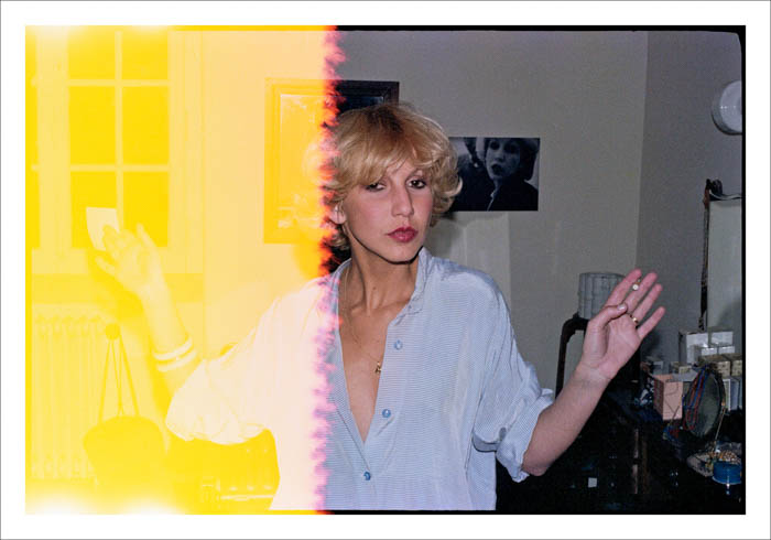 Todas as imagens são impressões a jato de tinta. As dimensões das imagens variam entre 18,8 e 29 cm (altura) e 19,2 e 29 cm (largura)