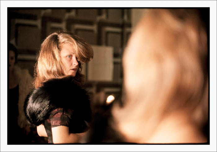 Todas as imagens são impressões a jato de tinta. As dimensões das imagens variam entre 18,8 e 29 cm (altura) e 19,2 e 29 cm (largura)