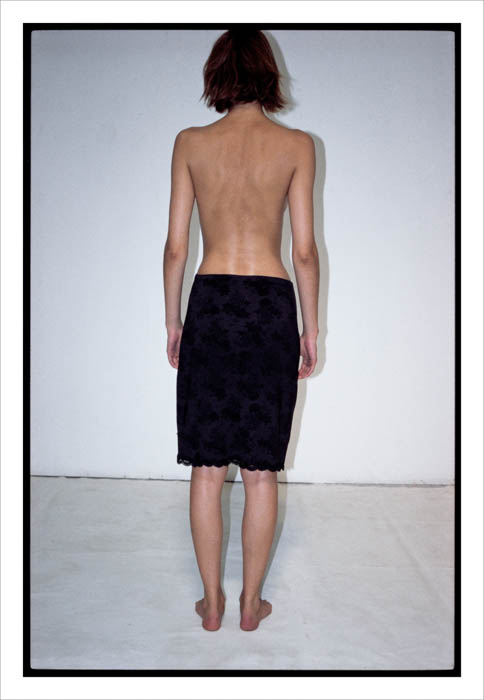 Todas as imagens são impressões a jato de tinta. As dimensões das imagens variam entre 18,8 e 29 cm (altura) e 19,2 e 29 cm (largura)