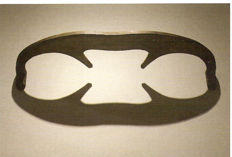 Ferro Fundido, 
9,5x76,5x27 cm