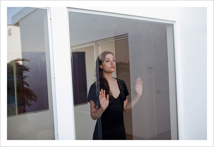 Todas as imagens são impressões a jato de tinta. As dimensões das imagens variam entre 18,8 e 29 cm (altura) e 19,2 e 29 cm (largura)