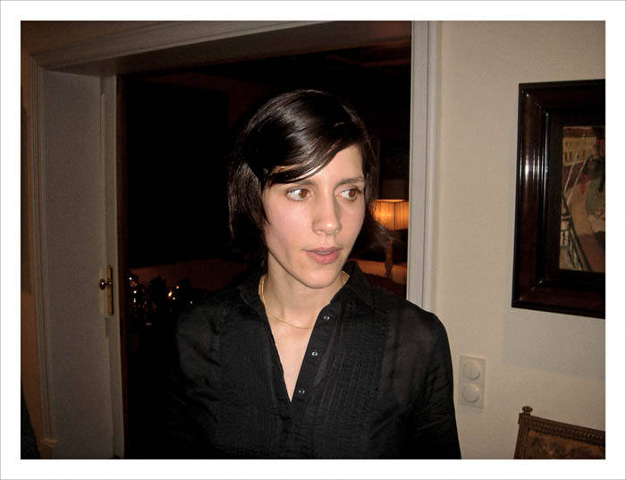 Todas as imagens são impressões a jato de tinta. As dimensões das imagens variam entre 18,8 e 29 cm (altura) e 19,2 e 29 cm (largura)